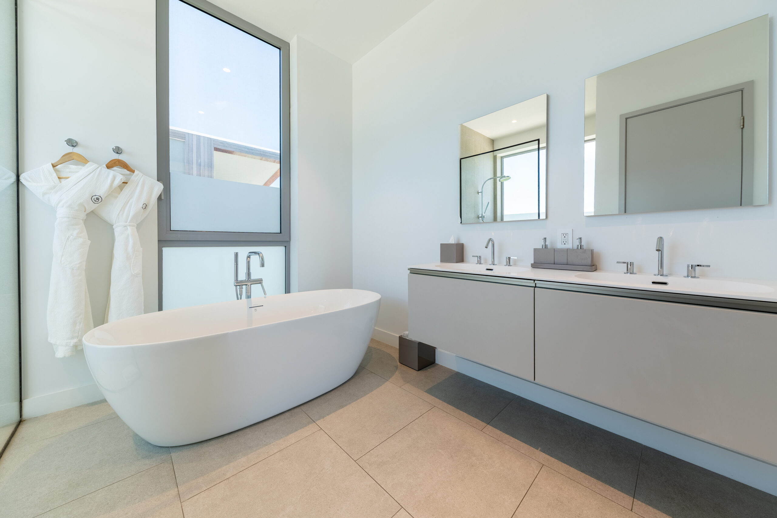 SB LV03 Bathroom (4)