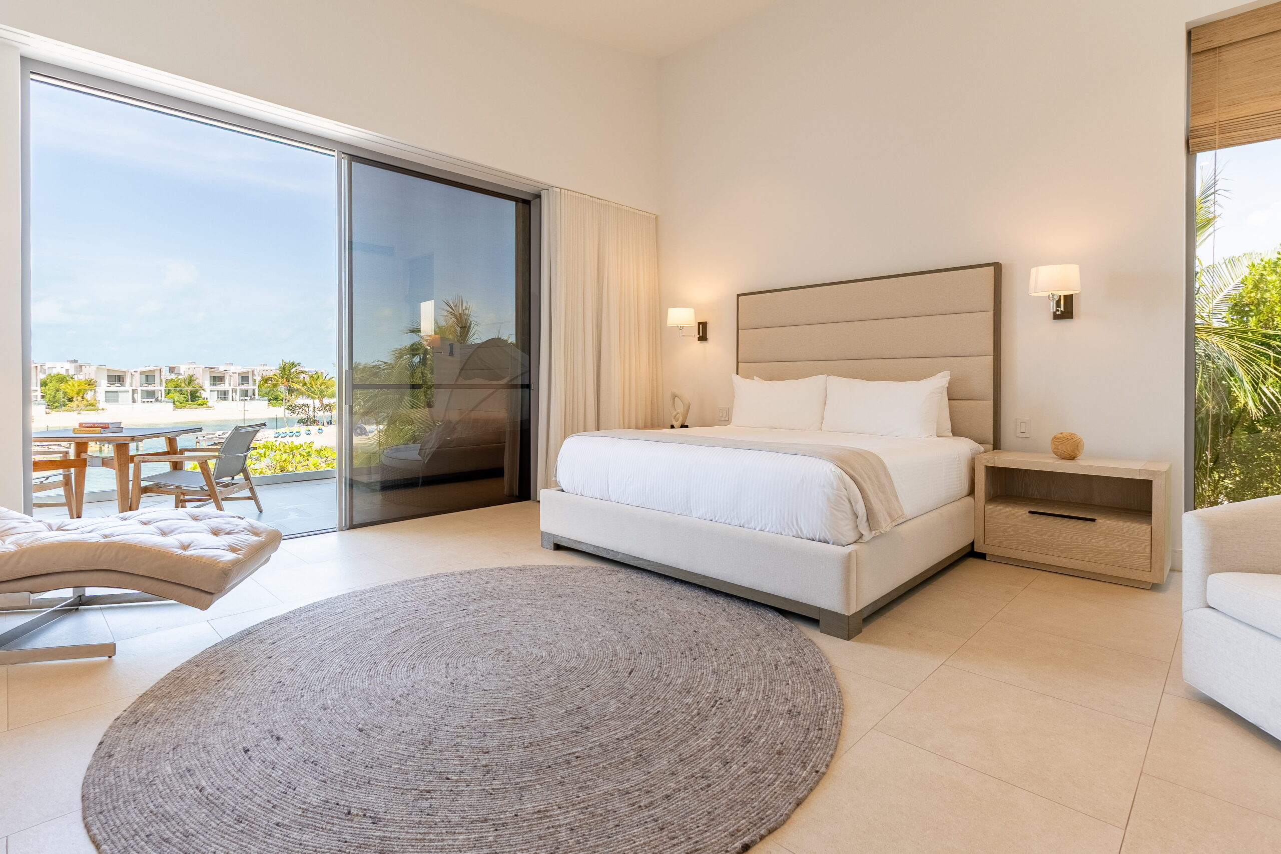 SB LV04 Bedroom King One 3