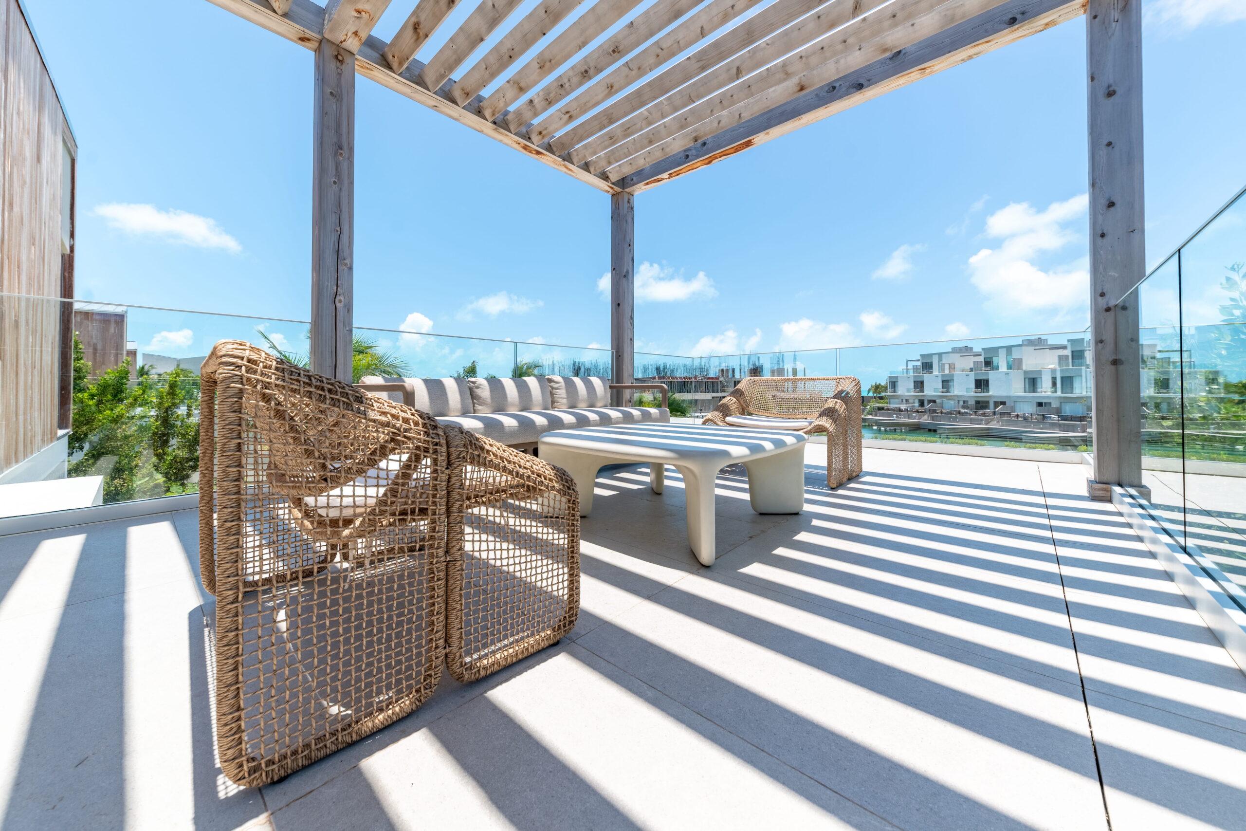 SB LV16 Terrace (2)